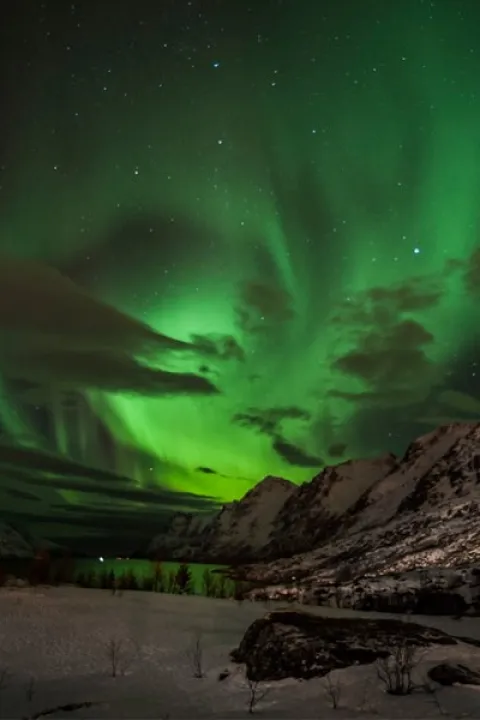 Iskrani. The one who came from beyond by Airin Yen Shanti